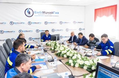 «ҚазМұнайГаз» басшысының м.а. Атырау қаласындағы өндірістік нысандарды аралады