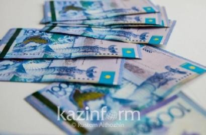 Атыраулық мұнайшылар дәрігерлер мен полицейлерге 1 млн теңге жинады