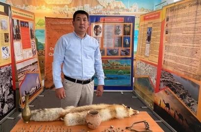 Атыраулық азамат Сарайшық музейіне жүзге тарта жәдігерді сыйлады