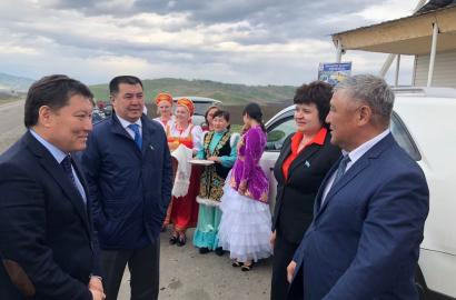 The team of Embamunaygas JSC (hereinafter EMG or Company) provided charity  support to the residents of East Kazakhstan region (hereinafter EKR), affected by the spring floods