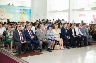  “Embamunaygas” JSC (further EMG or Company) has awarded labor books to the graduates of the Atyrau Oil and Gas University