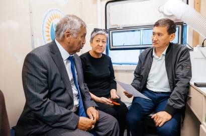 Қазақстандық қоғам өкілдері «Саламатты Қазақстан» медициналық пойызы жұмысымен танысты