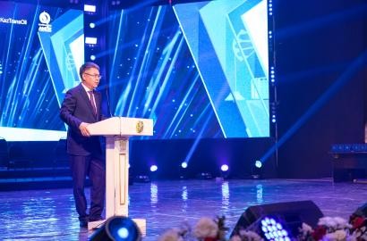 Атырауда мұнай-газ саласының еңбек сіңірген қызметкерлері марапатталды