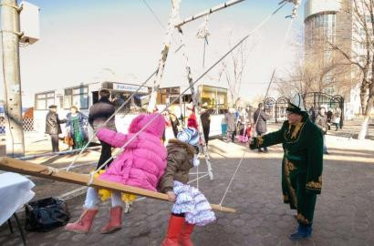 Наурыз тойы көрісуден басталды