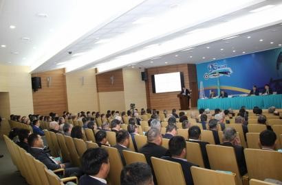 «Ембімұнайгаз» АҚ (ЕМГ немес Компания) Басқарма төрағасы ұжым алдында 2017 жылдың 9 айлық қорытындысы бойынша есеп берді.