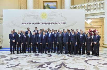 ҚР Президенті Нұрсұлтан НАЗАРБАЕВ «Ембімұнайгаз» АҚ (ЕМГ немесе Компания) басшысын және екі жұмысшысын мемлекеттік марапатпен құттықтады