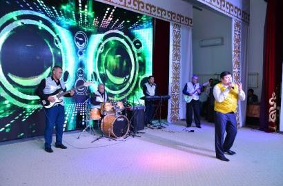 Жайықмұнайлықтар көңілді кеш сыйлады