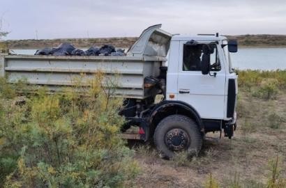 Ембіліктер Жайық жағалауын тазартты