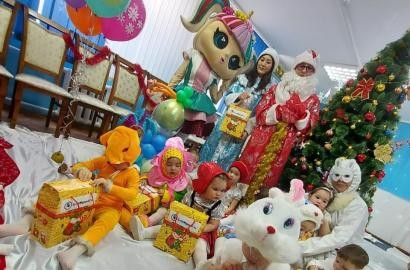 «Ембімұнайгаз» АҚ ерекше балаларға сыйлықтар алуға және медицина саласы қызметкерлеріне материалдық көмекке 130 миллион теңге бөлді