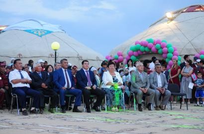 «Ембімұнайгаз» АҚ (ЕМГ немесе Компания) үздік мұнайшыларына автокөлік сыйға тартты