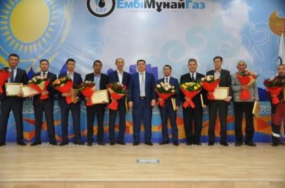 Нефтяники Эмбы отметили День назависимости РК