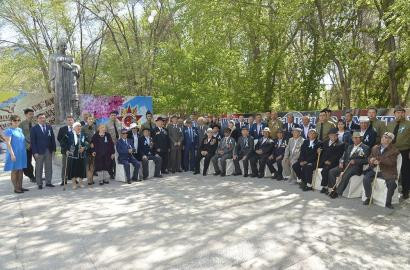 Помнит Эмба, помнят Альпы и Дунай...