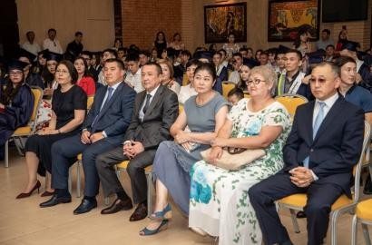 Выпускники со стажем в нефтянке